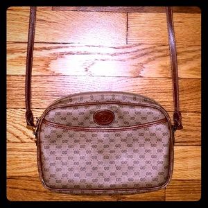 ⬇️FINAL⬇️ Vintage Gucci Crossbody Bag